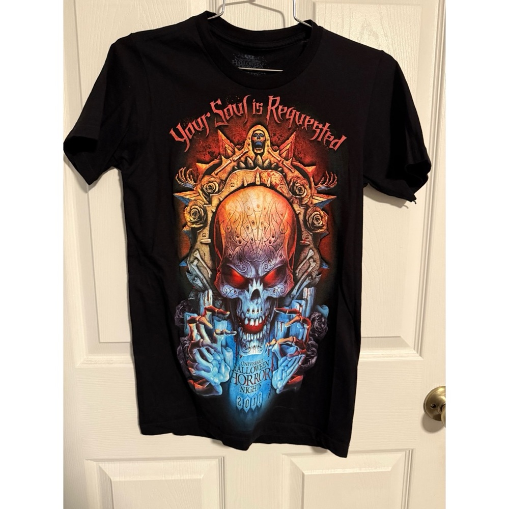 Universal Halloween Horror Nights HHN Your Soul is Requested Skull Shirt Size XS
